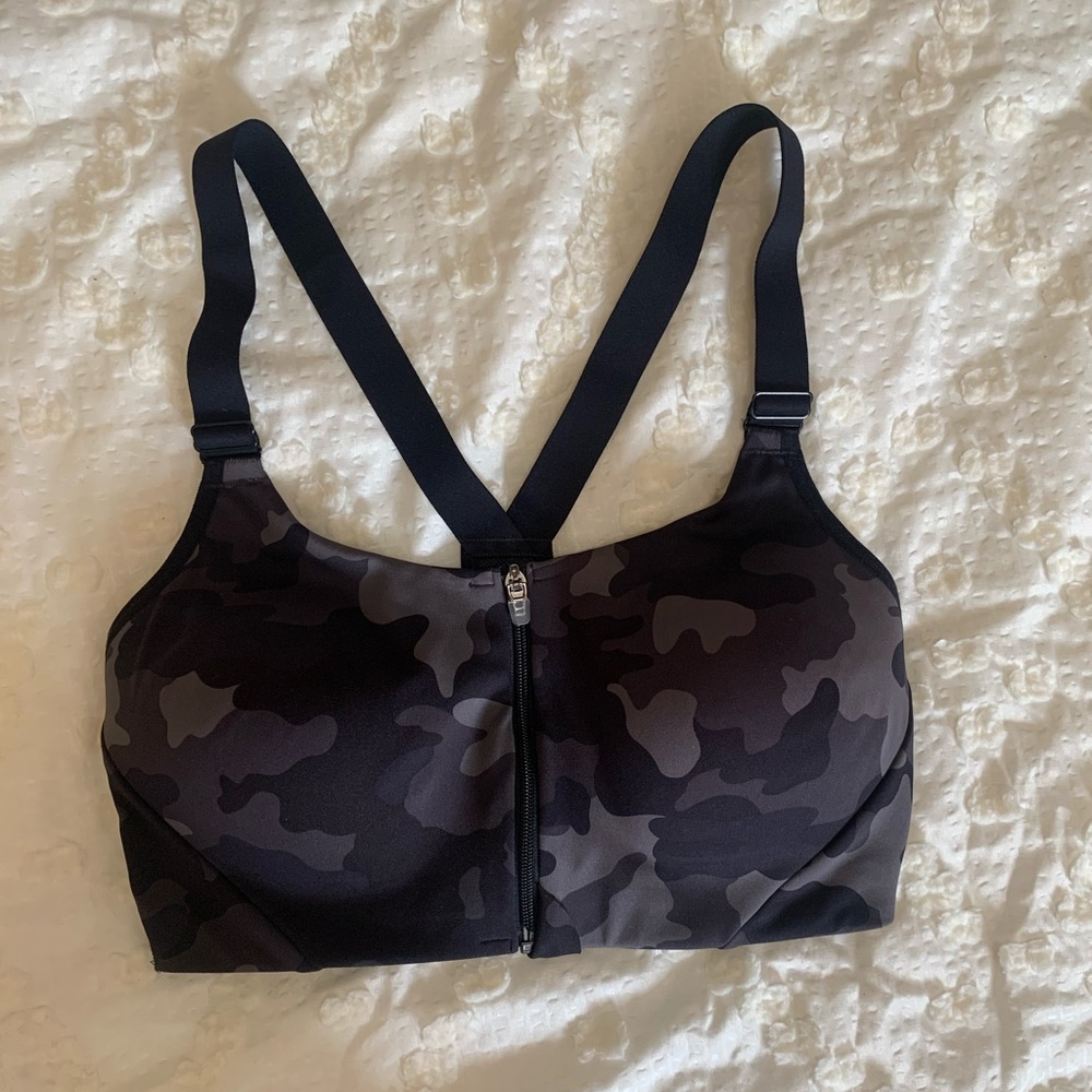 Black Camo Zip Up Sports Bra